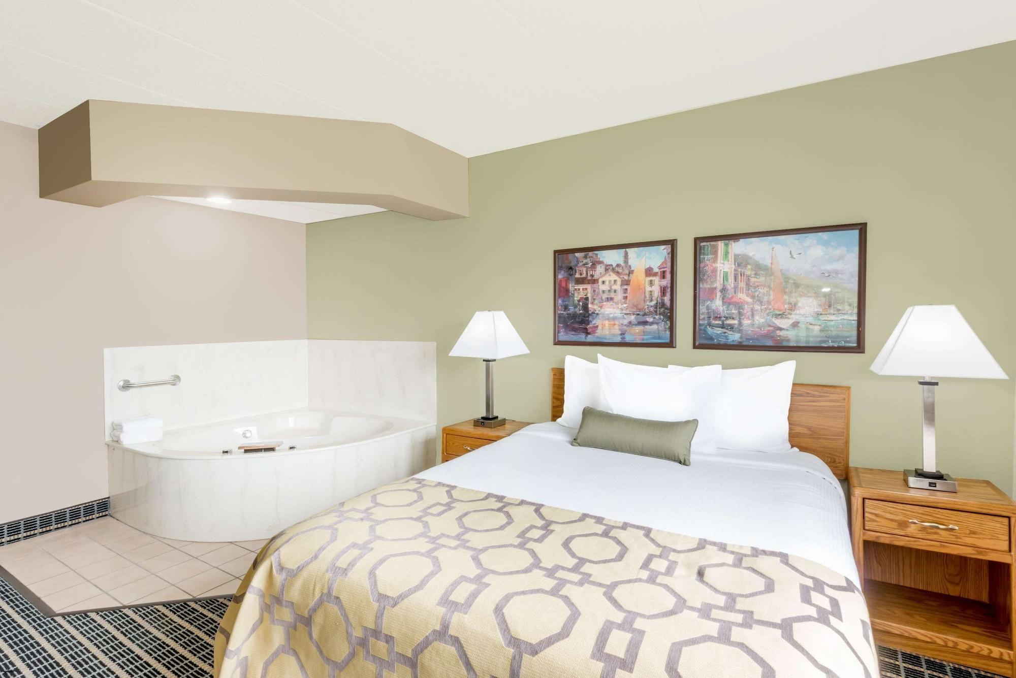 Baymont By Wyndham Marshalltown Exterior foto